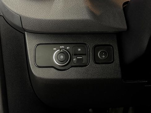 Used 2021 Mercedes-Benz Sprinter 2500 image 21