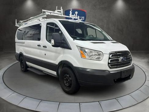 Used 2017 Ford Transit 150 XLT image 7