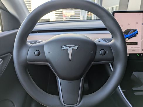 Used 2020 Tesla Model Y Performance image 12