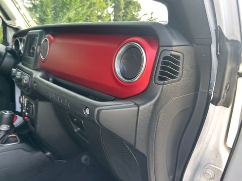 Used 2020 Jeep Wrangler Unlimited Rubicon image 26