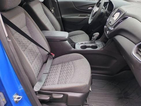 Certified 2024 Chevrolet Equinox LT FWD image 32