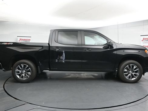 Used 2023 Chevrolet Silverado 1500 RST w/ Protection Package AWD/4WD image 9