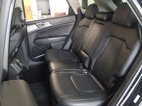 Certified 2023 Kia Sportage EX FWD image 15