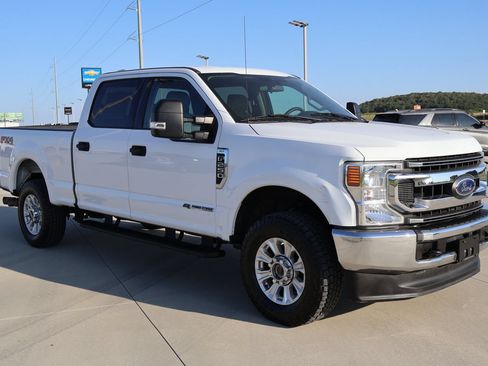 Used 2020 Ford F250 XLT w/ FX4 Off-Road Package AWD/4WD image 7