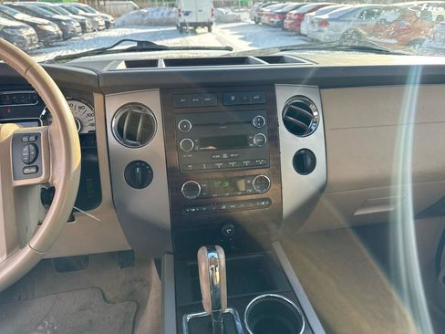 Used 2014 Ford Expedition XLT w/ Equipment Group 202A image 10