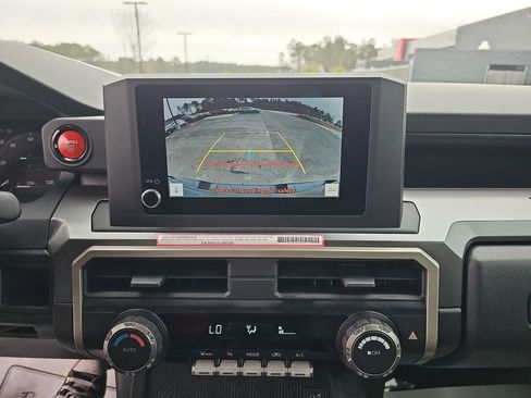 Used 2024 Toyota Tacoma TRD Sport image 26