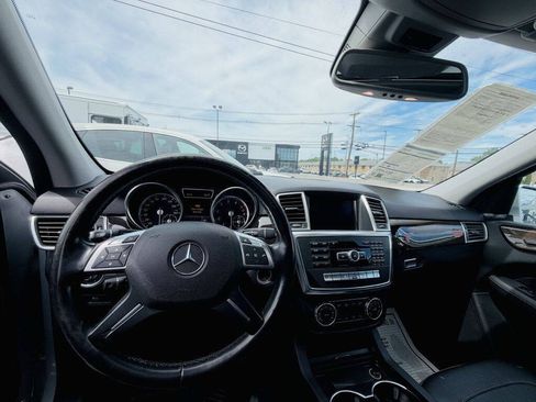 Used 2015 Mercedes-Benz ML 350 4MATIC w/ Premium 1 Package image 13