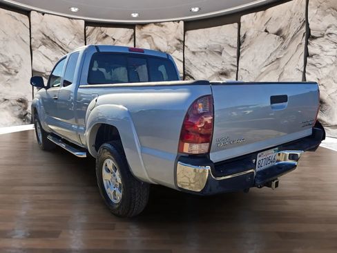 Used 2006 Toyota Tacoma PreRunner image 8