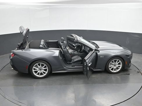 Used 2025 Ford Mustang GT Premium RWD image 51