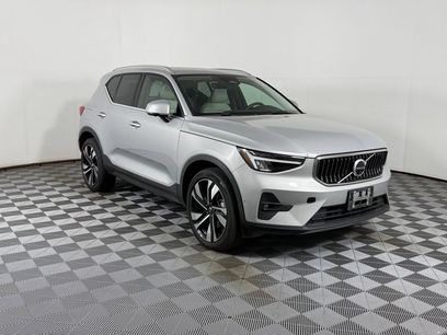 Used 2023 Volvo XC40 B5 Ultimate w/ Climate Package