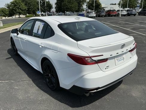 Used 2025 Toyota Camry SE w/ Convenience Package AWD/4WD image 9