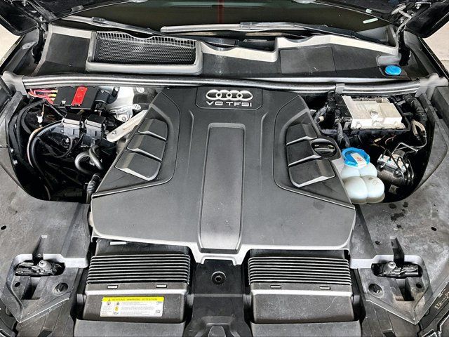 Used 2017 Audi Q7 3.0T Prestige AWD/4WD image 11