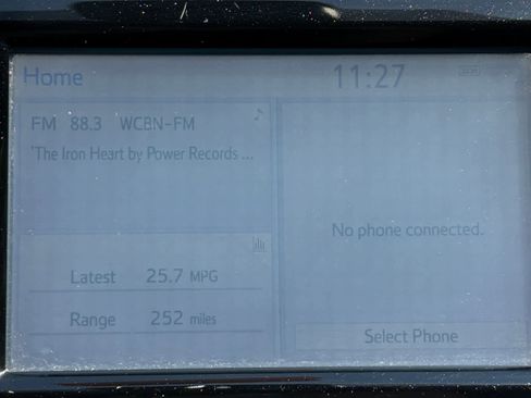 Used 2019 Toyota Camry LE FWD image 20