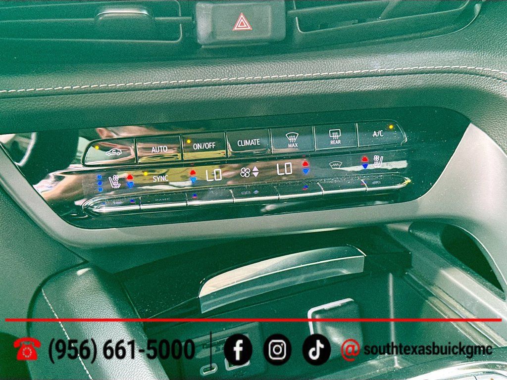 Used 2023 Buick Envision Avenir FWD image 20