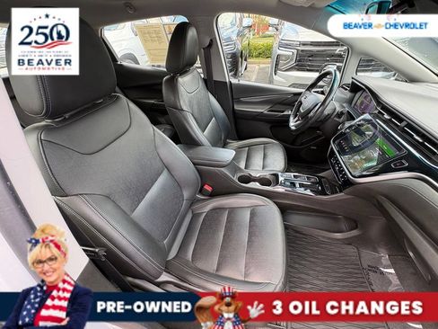 Used 2022 Chevrolet Bolt LT w/ Infotainment Package FWD image 25