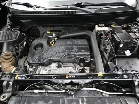 Used 2023 GMC Terrain SLT FWD image 32