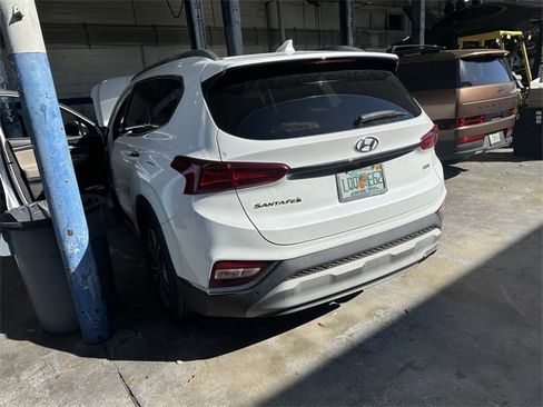 Used 2020 Hyundai Santa Fe Limited image 5