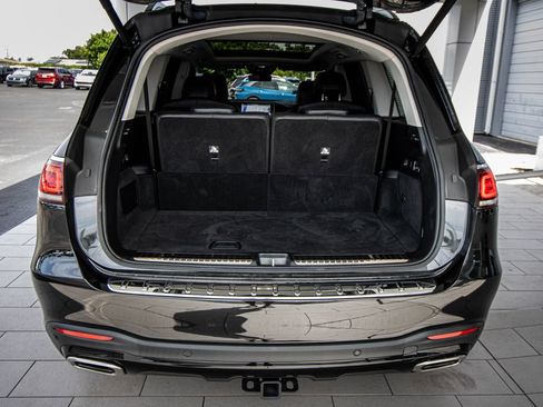Used 2023 Mercedes-Benz GLS 580 4MATIC image 17