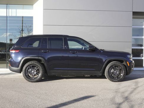 Used 2024 Jeep Grand Cherokee Trailhawk w/ Advanced Protech Group II image 7