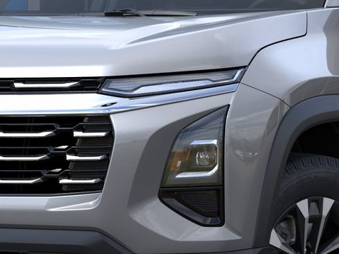 New 2027 Chevrolet Equinox LT AWD/4WD image 10