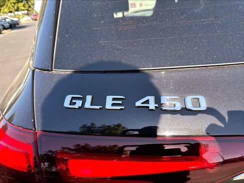 Used 2024 Mercedes-Benz GLE 450 4MATIC w/ Driver Assistance Package image 23