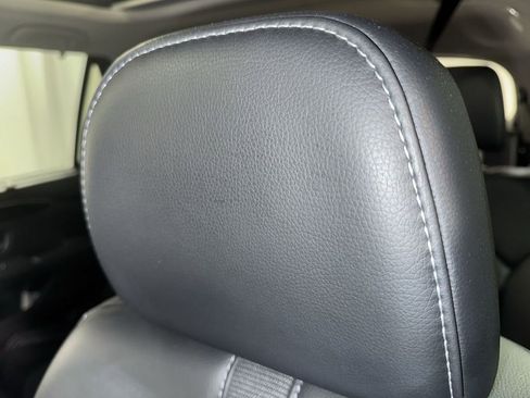 Certified 2023 Honda Pilot Touring image 19