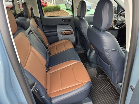 Used 2023 Ford Maverick Lariat w/ Equipment Group 500A Standard AWD/4WD image 18