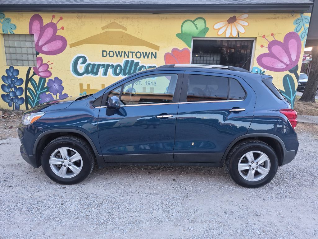 Used 2019 Chevrolet Trax LT w/ LT Convenience Package AWD/4WD image 3