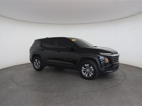 Used 2025 Chevrolet Equinox LT w/ Safety and Technology Package image 26