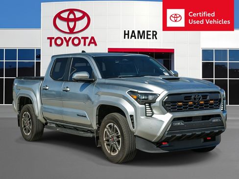 Used 2025 Toyota Tacoma TRD Sport w/ TRD Sport Premium Package RWD image 1