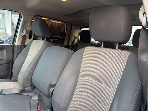 Used 2012 RAM 3500 ST w/ Chrome Appearance Group image 32