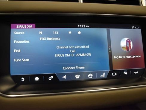 Used 2017 Land Rover Range Rover Sport HSE image 19