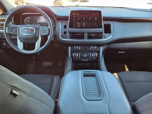 Used 2024 GMC Yukon XL SLE image 17