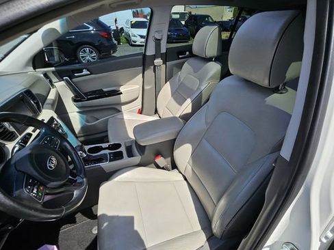 Used 2018 Kia Sportage EX w/ EX Premium Package image 14