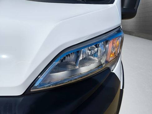 New 2026 RAM ProMaster 2500 w/ Convenience Group image 12