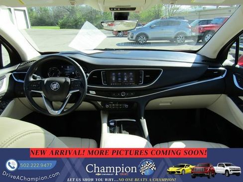 Used 2022 Buick Enclave Premium w/ Experience Buick Package image 11