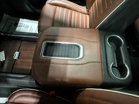 Used 2024 GMC Yukon Denali Ultimate AWD/4WD image 21