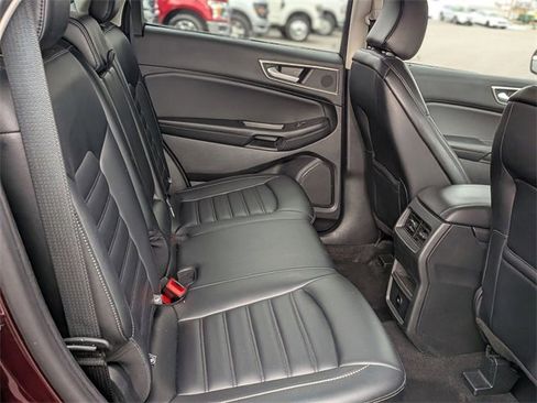 Used 2024 Ford Edge SEL image 33