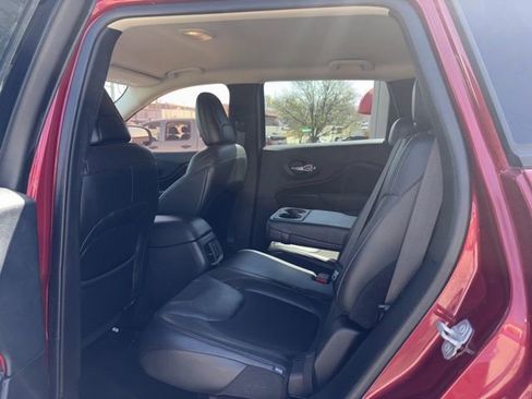 Used 2015 Jeep Cherokee Trailhawk w/ Cold Weather Group image 15