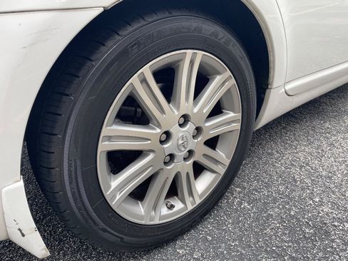 Used 2008 Toyota Avalon Limited FWD image 12