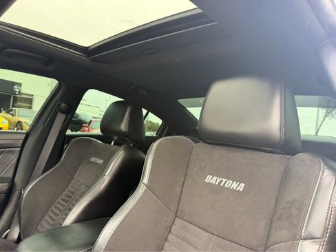 Used 2020 Dodge Charger Scat Pack w/ Daytona Edition Group RWD image 18