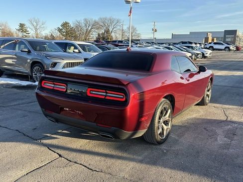 Used 2018 Dodge Challenger SXT Plus image 5