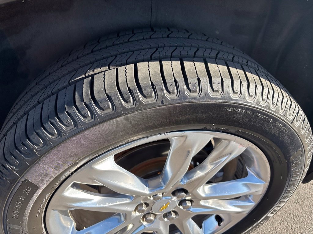 Used 2018 Chevrolet Traverse High Country AWD/4WD image 17