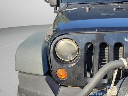Used 2013 Jeep Wrangler Sport w/ Connectivity Group AWD/4WD image 15