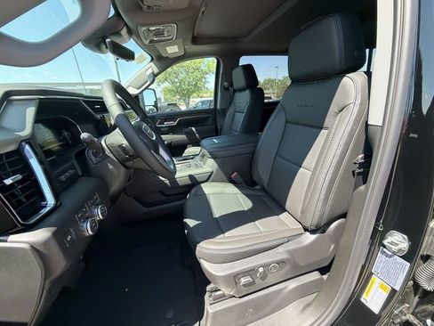 New 2026 GMC Sierra 2500 Denali w/ Denali Reserve Package AWD/4WD image 11