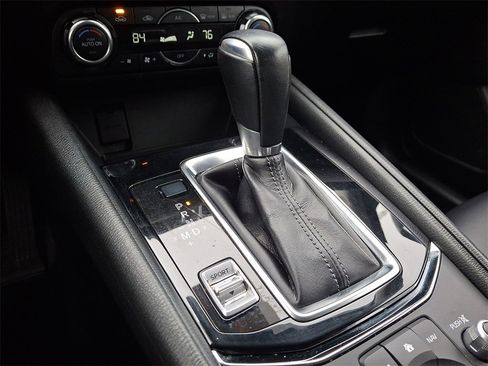 Used 2018 MAZDA CX-5 Touring image 15