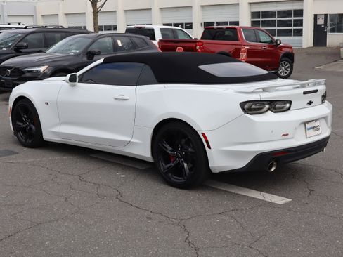 Used 2022 Chevrolet Camaro LT w/ RS Package image 8