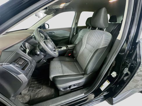 Used 2023 Nissan Rogue SV FWD image 13