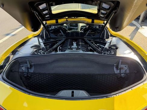 Used 2025 Chevrolet Corvette Z06 RWD image 5