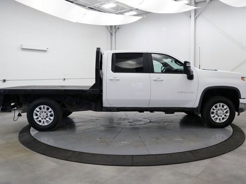 Used 2022 Chevrolet Silverado 2500 LT w/ Convenience Package AWD/4WD image 8